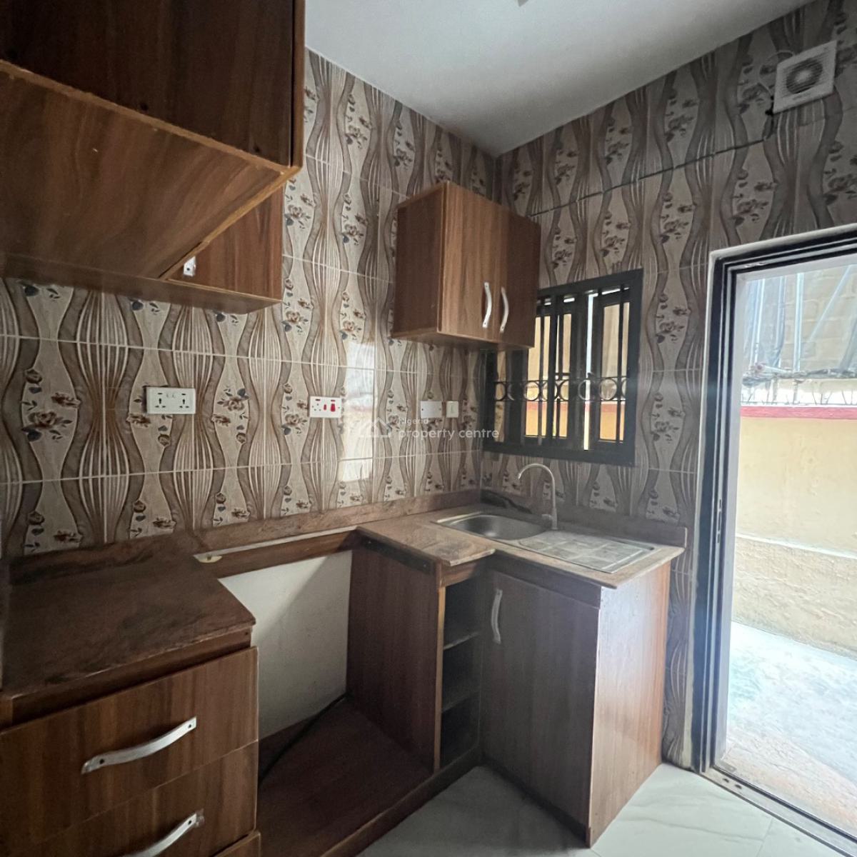 3 Bed  8 Million, Lekki Phase 1, Lekki, Lagos, Flat / Apartment for Rent