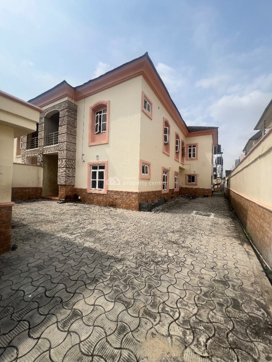 4 Bedroom Semi Detached House with Bq, Off Bisola Durosinmi Etti Drive, Lekki Phase 1, Lekki, Lagos, Semi-detached Duplex for Rent