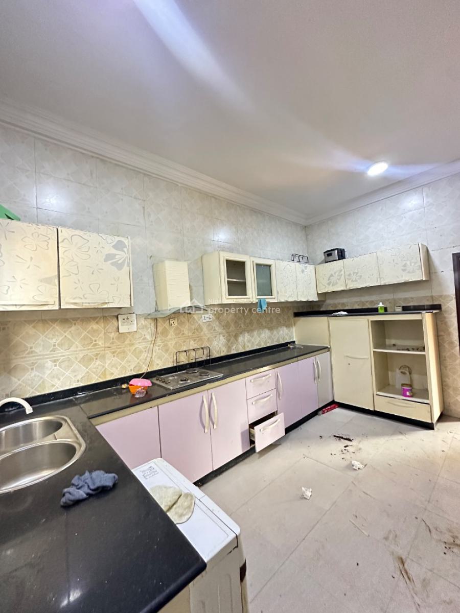 Spacious 4 Bedroom Terrace Duplex, Bera Estate, Chevron, Lekki, Lagos, Terraced Duplex for Rent