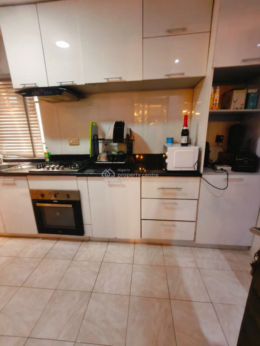 Exquisite 2 Bedroom Apartment, Lekki Phase 1, Lekki, Lagos, Flat / Apartment Short Let