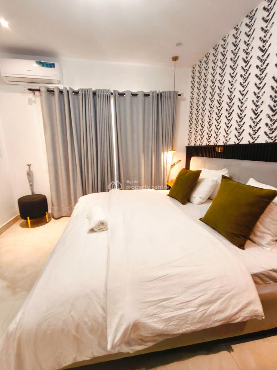 Exquisite 2 Bedroom Apartment, Lekki Phase 1, Lekki, Lagos, Flat / Apartment Short Let