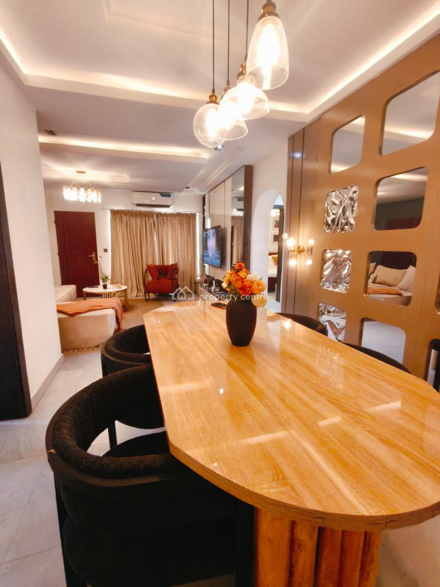 Exquisite 2 Bedroom Apartment, Lekki Phase 1, Lekki, Lagos, Flat / Apartment Short Let