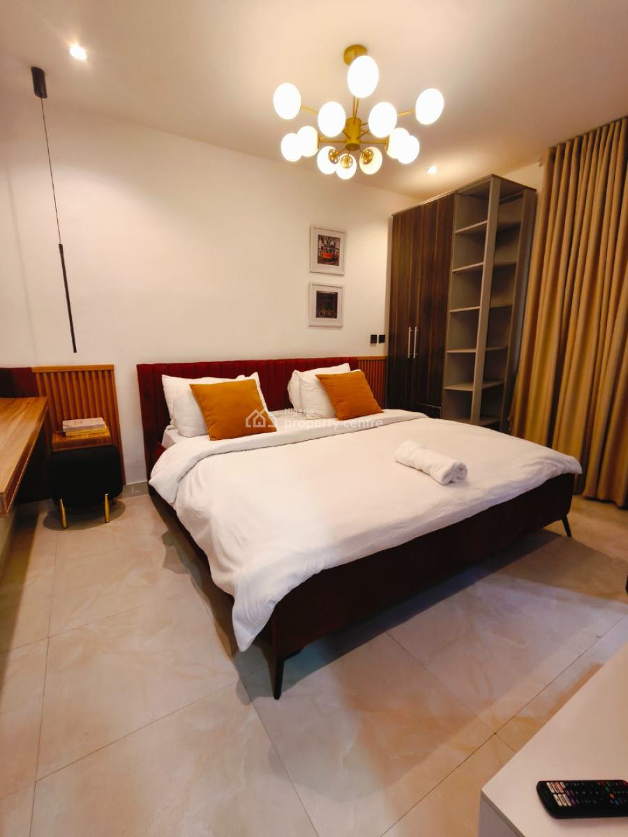 Exquisite 2 Bedroom Apartment, Lekki Phase 1, Lekki, Lagos, Flat / Apartment Short Let
