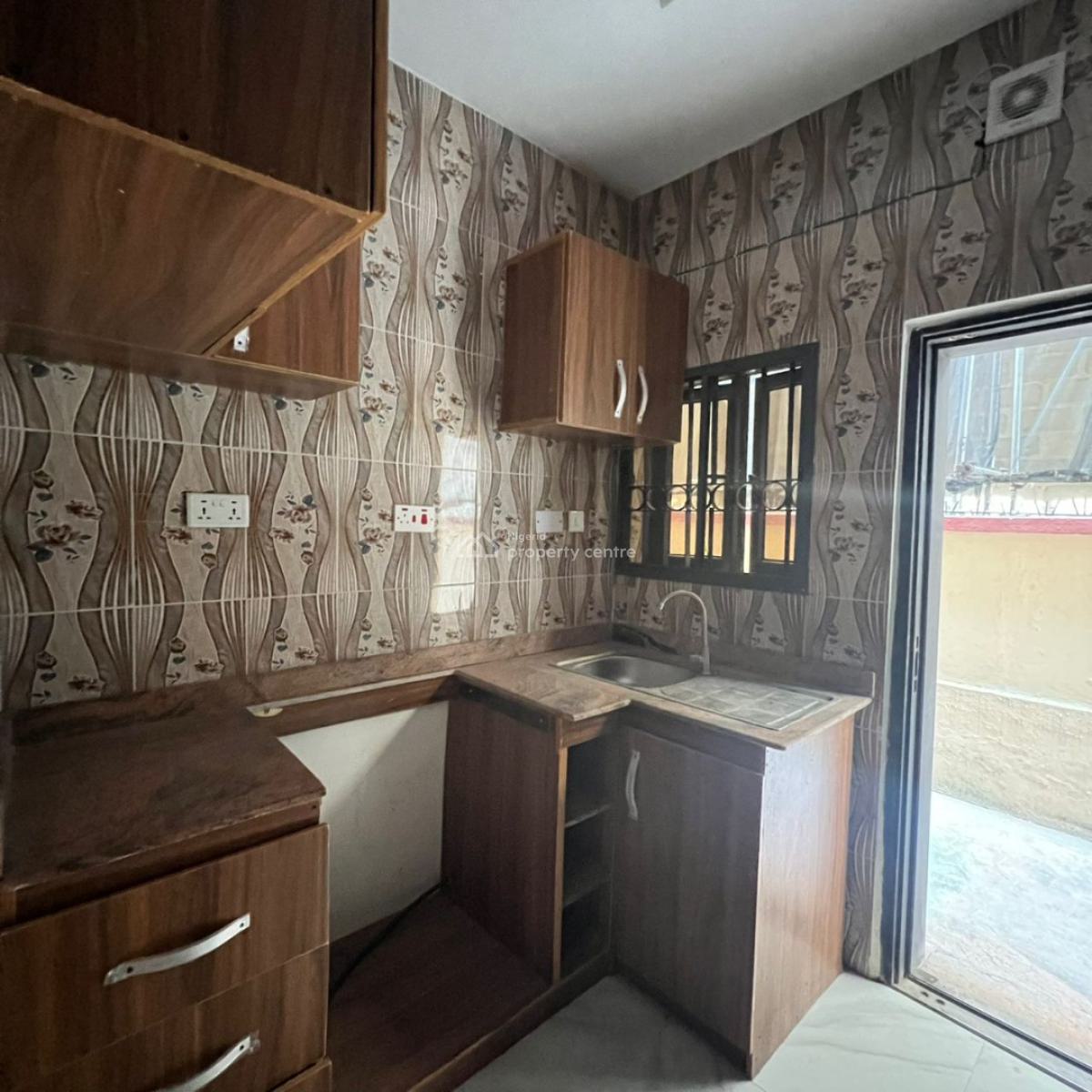Modern 3 Bedroom Apartment, Lekki Phase 1, Lekki, Lagos, Flat / Apartment for Rent