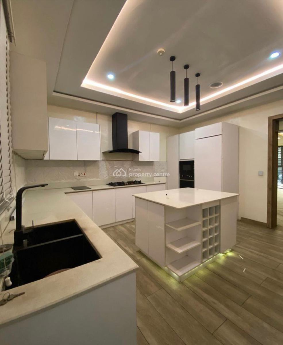 a Spacious Well Built Luxury 4 Bedroom Maisonette + Bq, Oniru, Victoria Island (vi), Lagos, Flat / Apartment for Sale