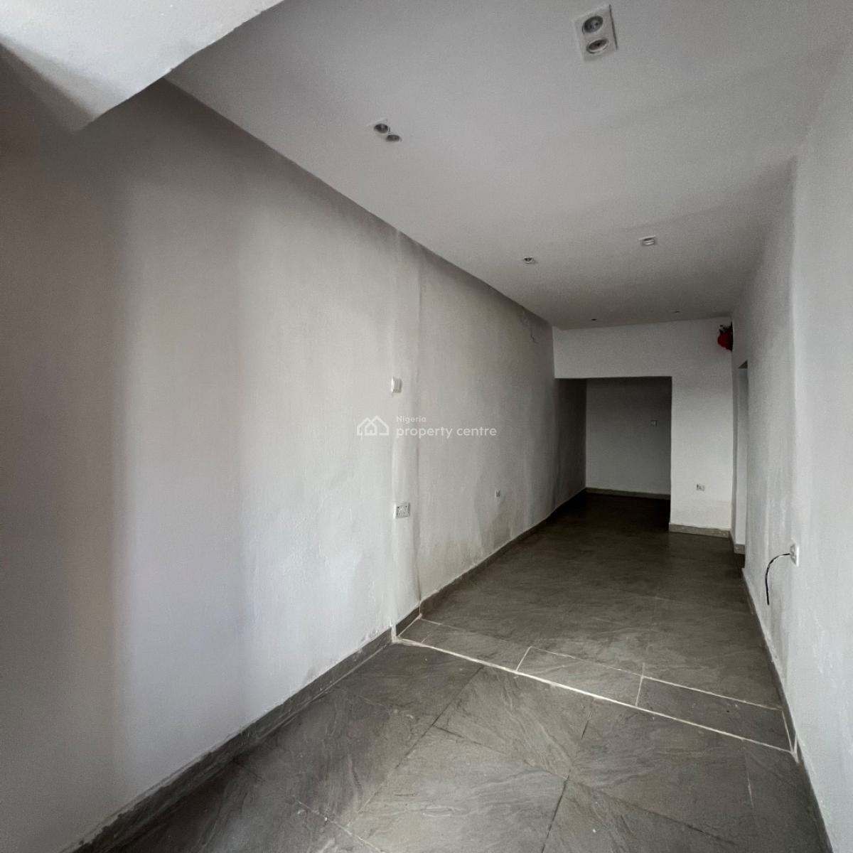 1 Bedroom, Lekki Phase 1, Lekki, Lagos, Mini Flat (room and Parlour) for Rent