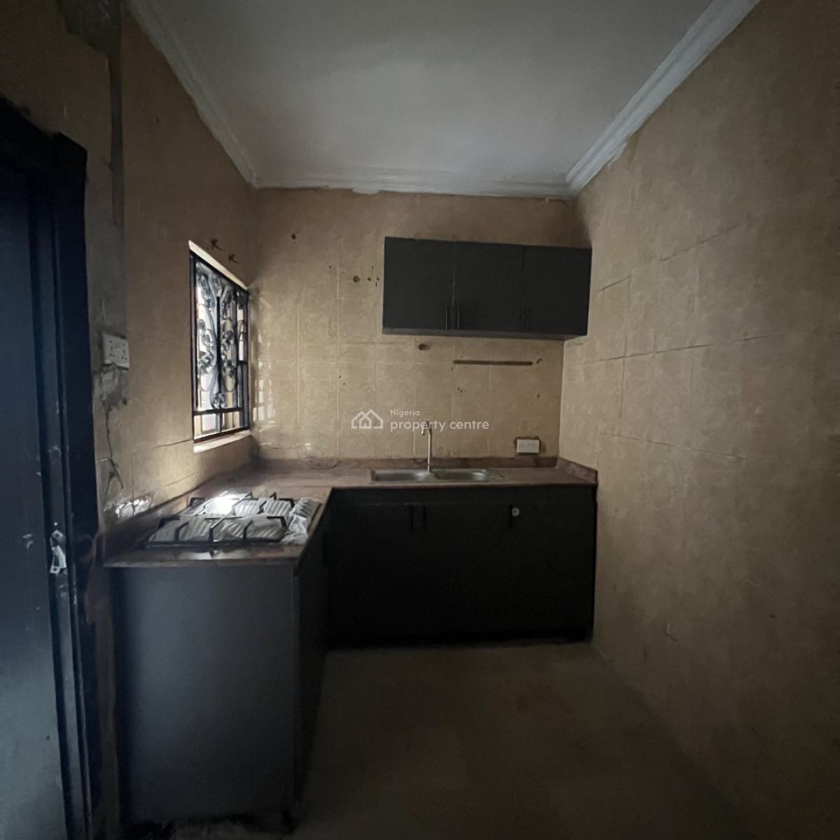 1 Bedroom, Lekki Phase 1, Lekki, Lagos, Mini Flat (room and Parlour) for Rent