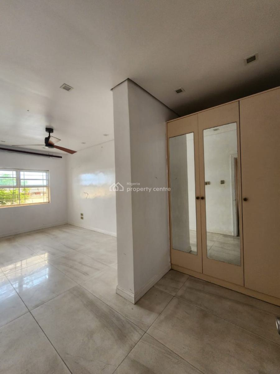 Services 3 Bedrooms Terrace Plus Boys Quarter, Lekki Phase 1, Lekki, Lagos, Terraced Duplex for Rent