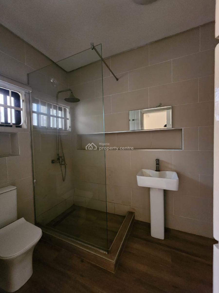 Services 3 Bedrooms Terrace Plus Boys Quarter, Lekki Phase 1, Lekki, Lagos, Terraced Duplex for Rent