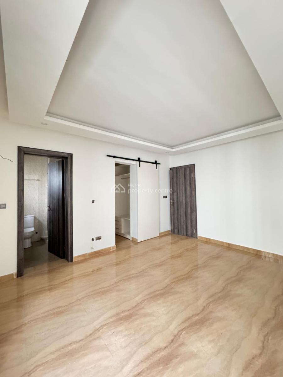 Contemporary 4 Bedroom Maisonette, Iponri, Surulere, Lagos, House for Sale