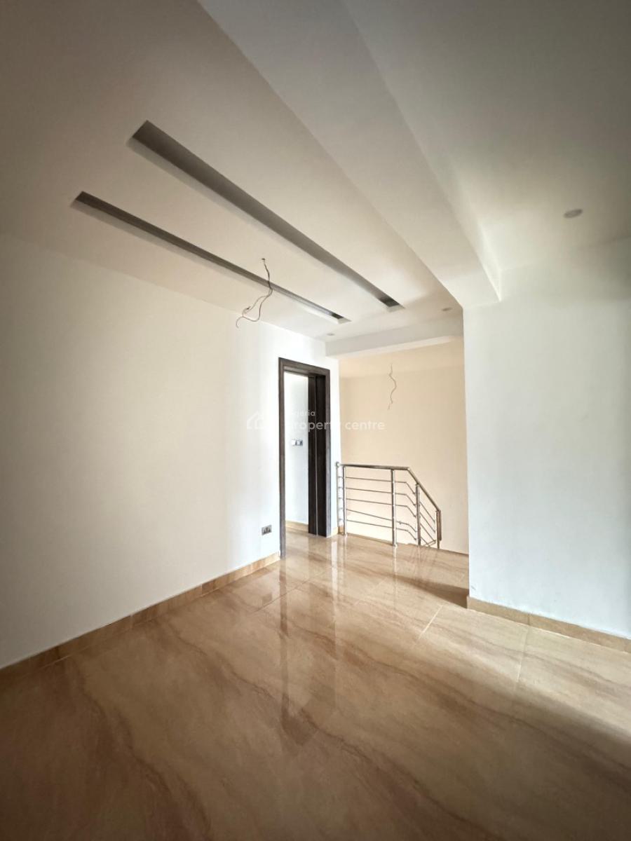Contemporary 4 Bedroom Maisonette, Iponri, Surulere, Lagos, House for Sale