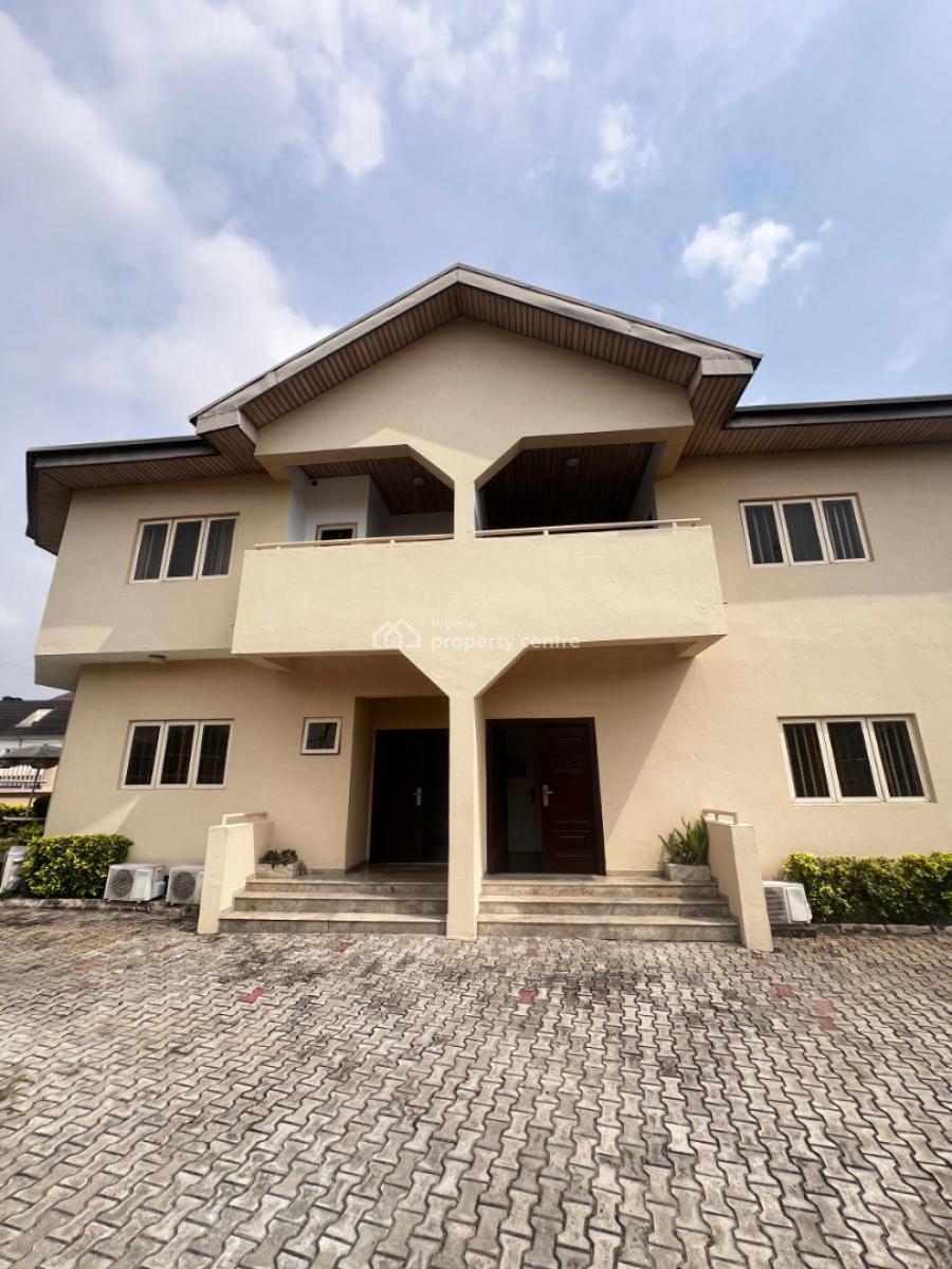 3 Bedroom Apartment, Only 3 in a Compound, Available, Lekki Phase 1, Lekki, Lagos, Flat / Apartment for Rent