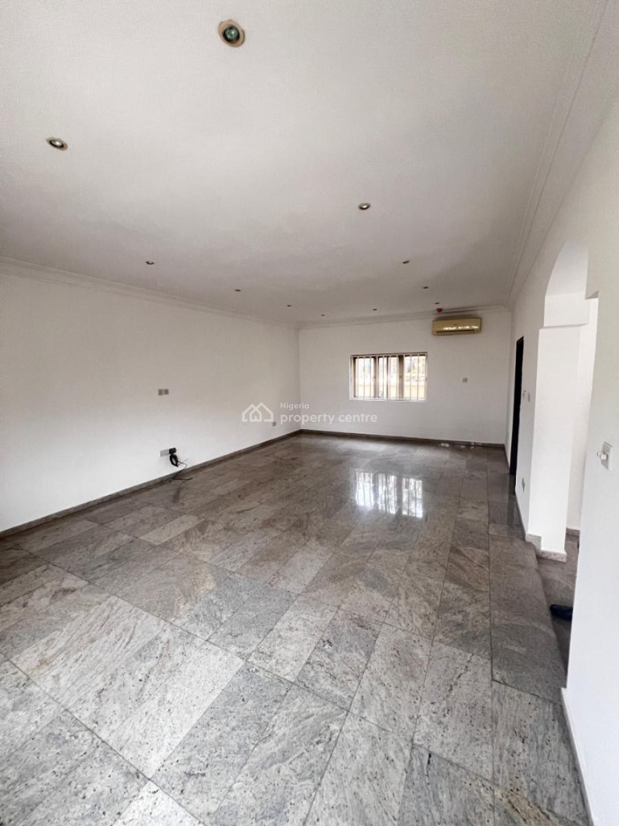 3 Bedroom Apartment, Only 3 in a Compound, Available, Lekki Phase 1, Lekki, Lagos, Flat / Apartment for Rent