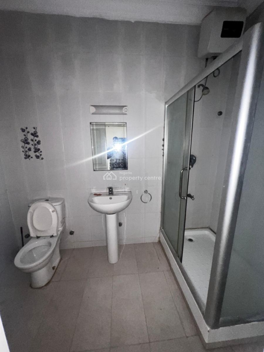 3 Bedroom Apartment, Only 3 in a Compound, Available, Lekki Phase 1, Lekki, Lagos, Flat / Apartment for Rent