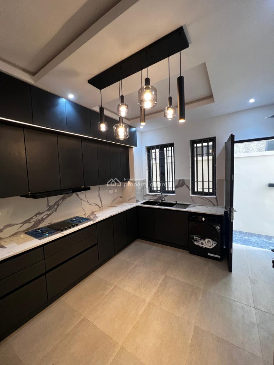 4 Bedroom Luxury Semi Detached Duplex with Bq Available, Lekki Phase 1, Lekki, Lagos, Terraced Duplex for Rent