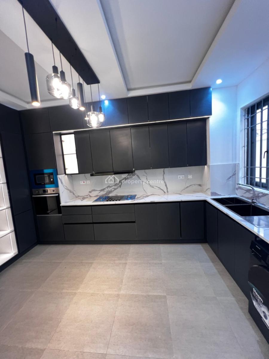 4 Bedroom Luxury Semi Detached Duplex with Bq Available, Lekki Phase 1, Lekki, Lagos, Terraced Duplex for Rent