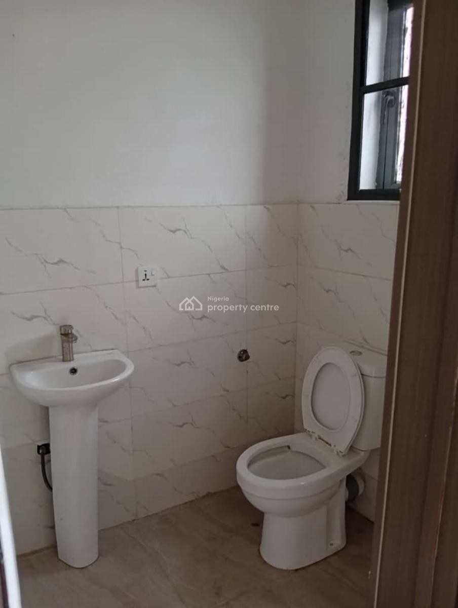 2 Bedroom Apartment, Freedom Way, Lekki Phase 1, Lekki, Lagos, Flat / Apartment for Sale