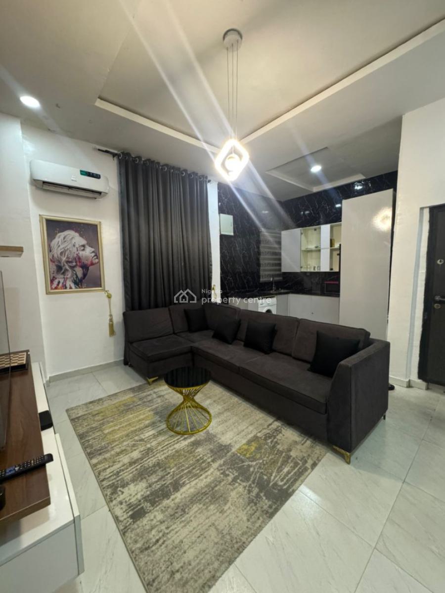 Cozy 1 Bedroom with Pool and Gym, Ikate Elegushi, Lekki, Lagos, Flat / Apartment Short Let