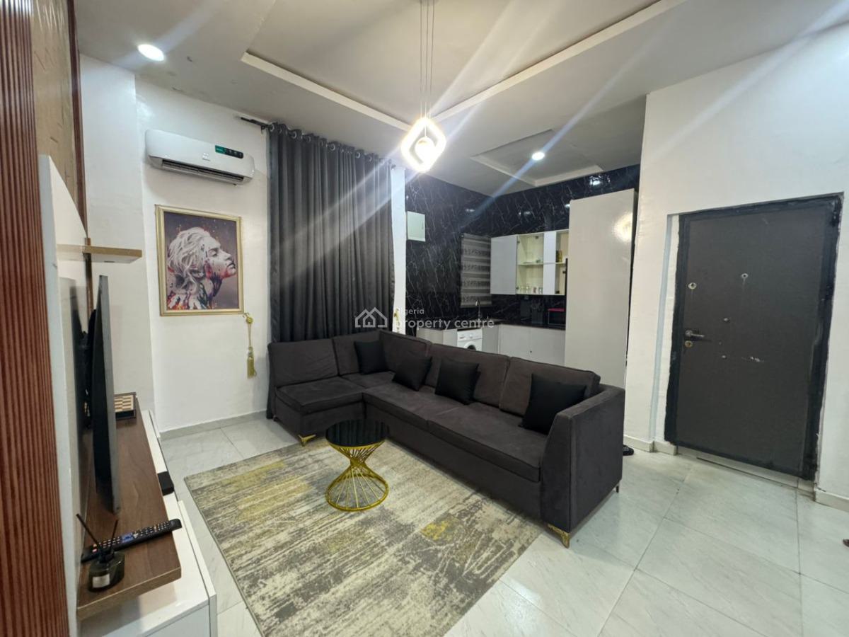 Cozy 1 Bedroom with Pool and Gym, Ikate Elegushi, Lekki, Lagos, Flat / Apartment Short Let