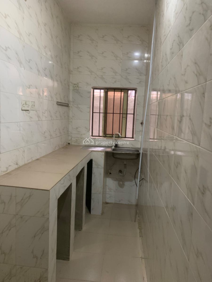 Luxury 2 Bedroom Flat, Gra Phase 1, Magodo, Lagos, Flat / Apartment for Rent