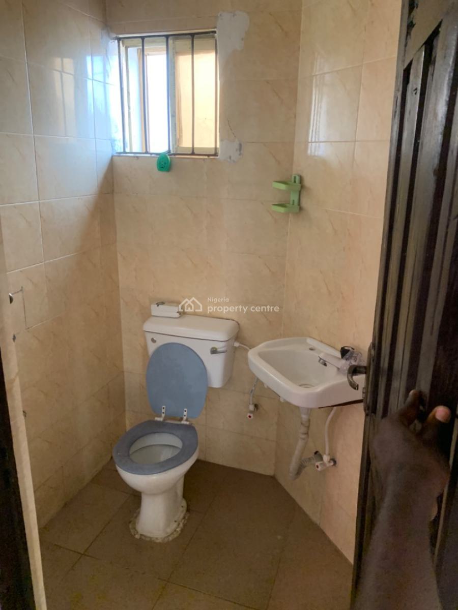 Luxury 2 Bedroom Flat, Gra Phase 1, Magodo, Lagos, Flat / Apartment for Rent