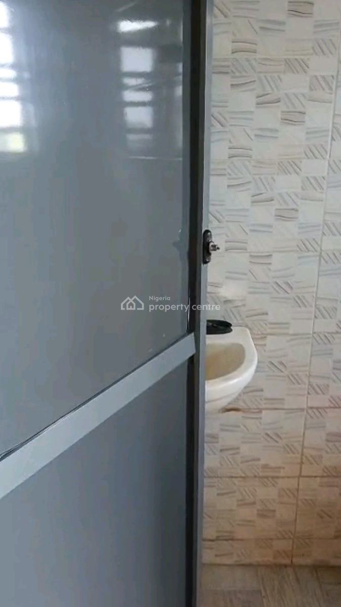 Standard and Executive Two Bedroom, Adekunle, Yaba, Lagos, Flat / Apartment for Rent