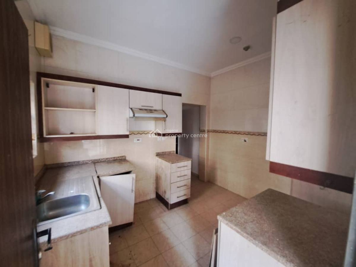 Excellent Spacious 3 Bedroom Apartment, Off The New Wike Road After Ap Filling Station, Life Camp, Abuja, Flat / Apartment for Rent