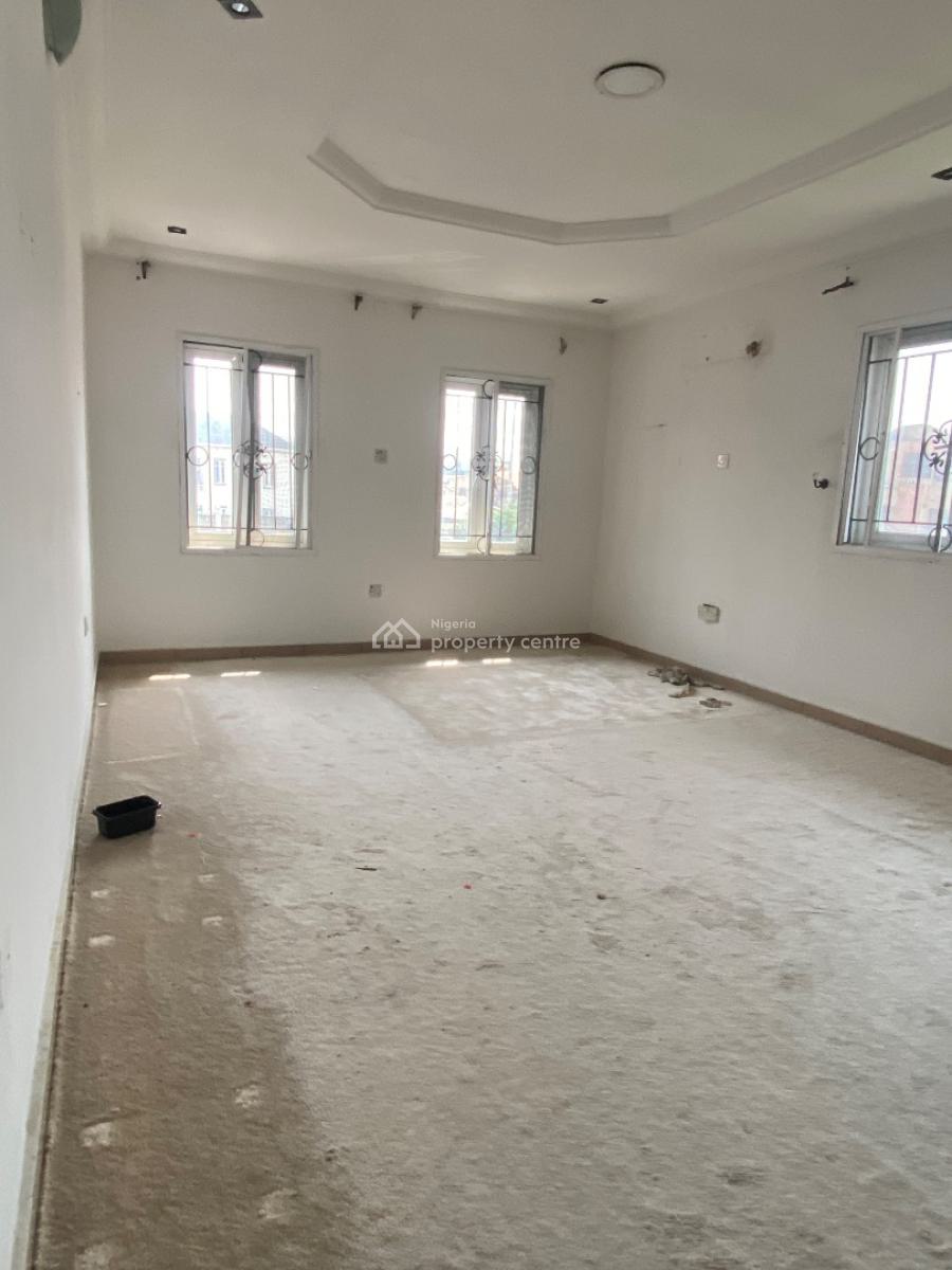 Luxury Spacious One Room Shared in a 2 Bedroom, New Road, Lekki, Lagos, Flat / Apartment for Rent