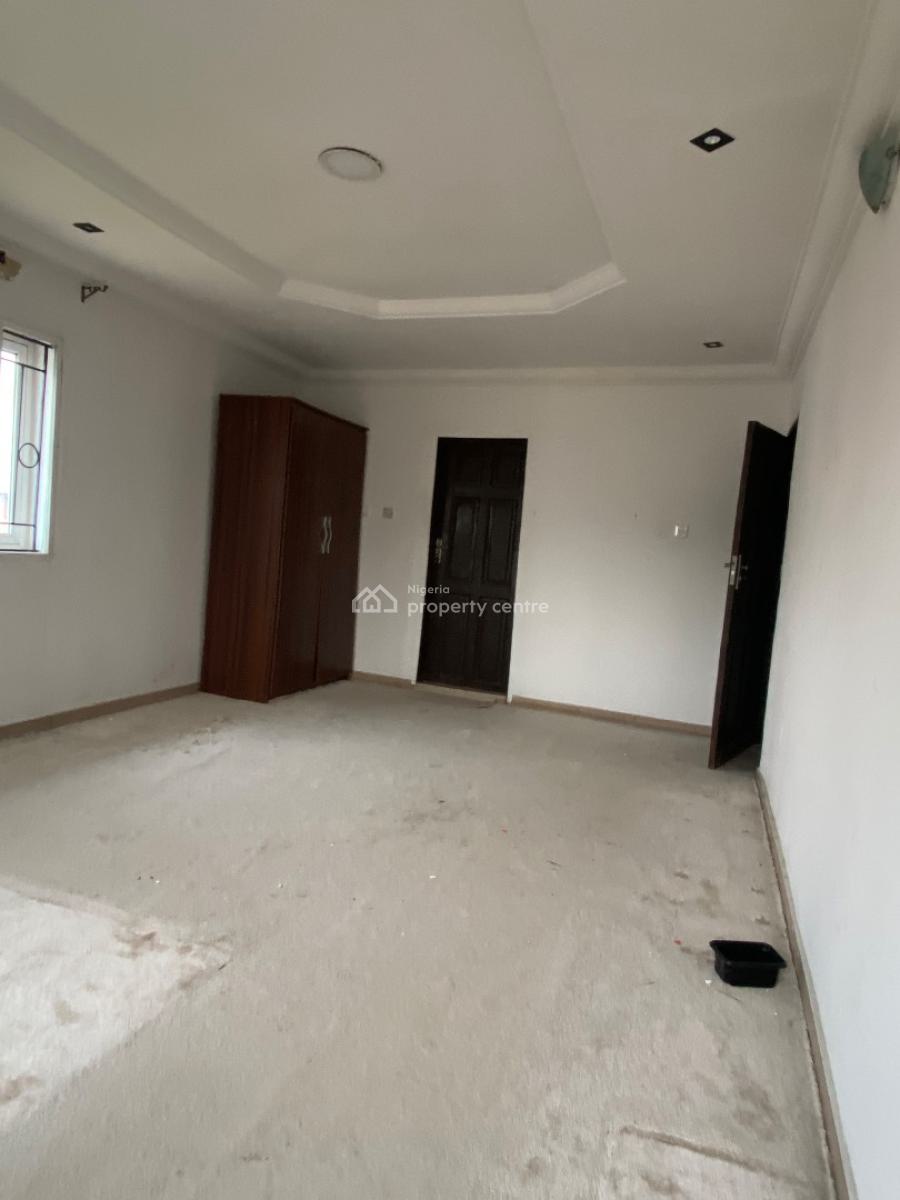 Luxury Spacious One Room Shared in a 2 Bedroom, New Road, Lekki, Lagos, Flat / Apartment for Rent
