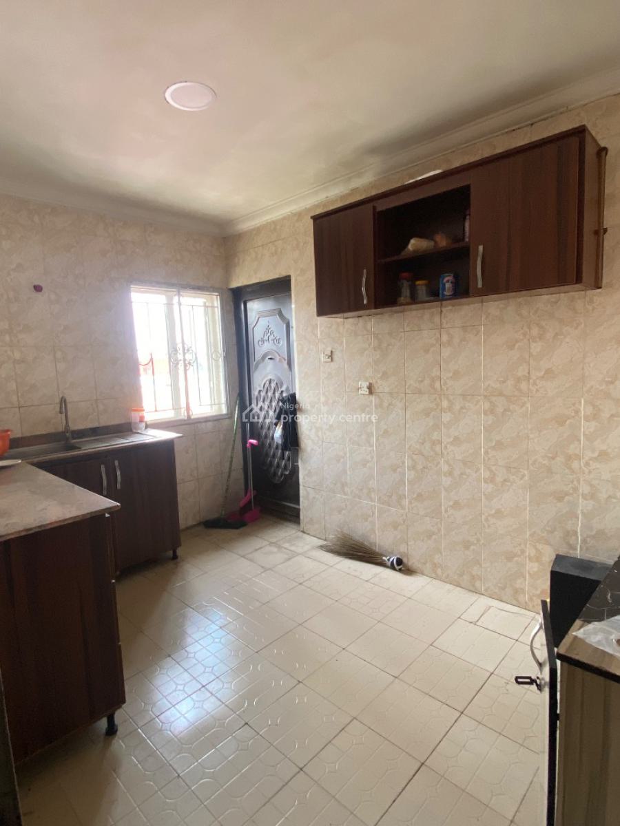 Luxury Spacious One Room Shared in a 2 Bedroom, New Road, Lekki, Lagos, Flat / Apartment for Rent