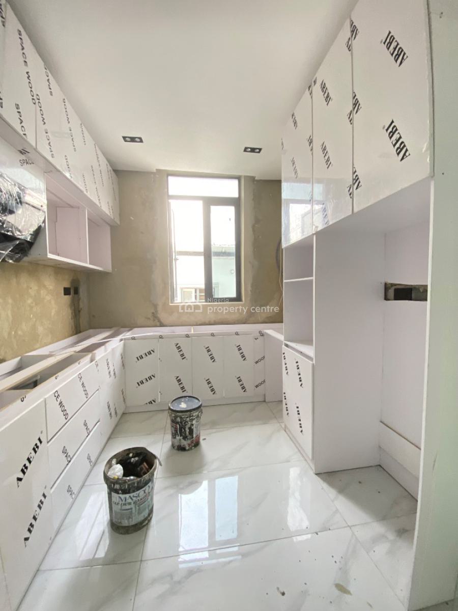 2 Bedroom Apartments, Ologolo, Lekki Lagos, Ologolo, Lekki, Lagos, Flat / Apartment for Sale