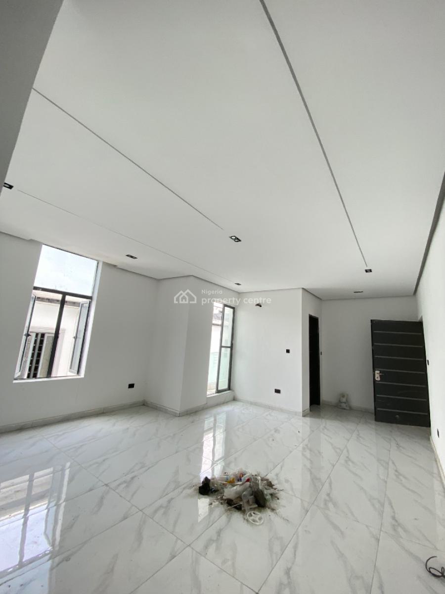 2 Bedroom Apartments, Ologolo, Lekki Lagos, Ologolo, Lekki, Lagos, Flat / Apartment for Sale