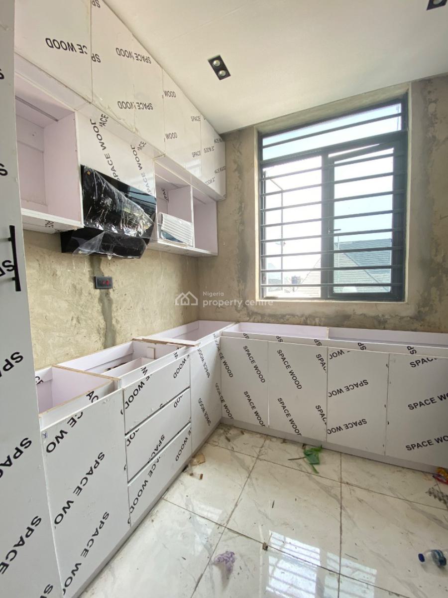 2 Bedroom Apartments, Ologolo, Lekki Lagos, Ologolo, Lekki, Lagos, Flat / Apartment for Sale