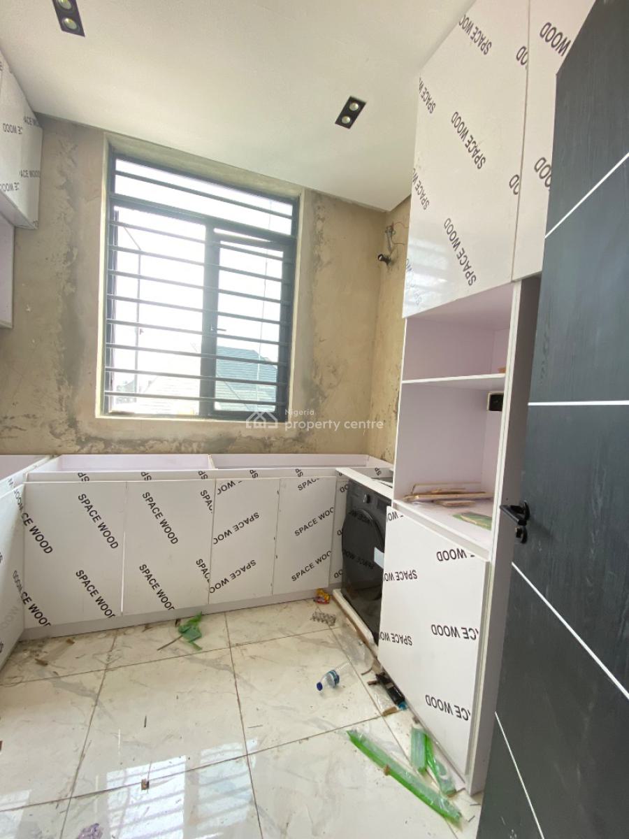 2 Bedroom Apartments, Ologolo, Lekki Lagos, Ologolo, Lekki, Lagos, Flat / Apartment for Sale