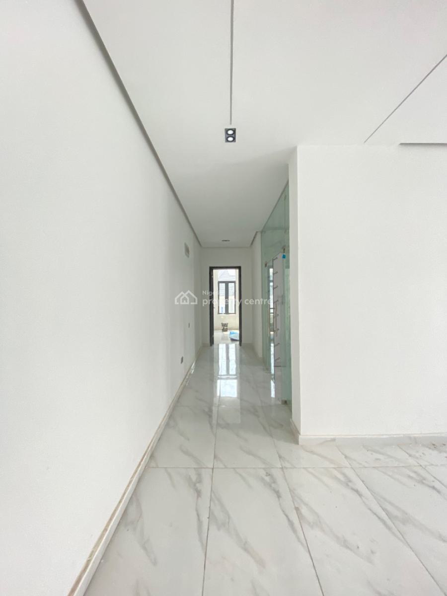 2 Bedroom Apartments, Ologolo, Lekki Lagos, Ologolo, Lekki, Lagos, Flat / Apartment for Sale