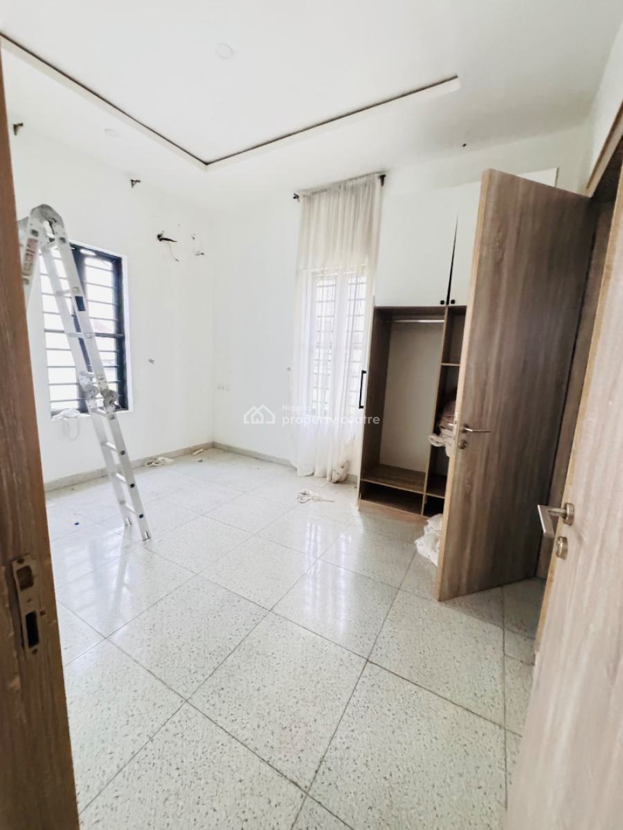 Super Distress  4 Bedroom Semi Detached Duplex with Bq, Vgc, Lekki, Lagos, Semi-detached Duplex for Sale