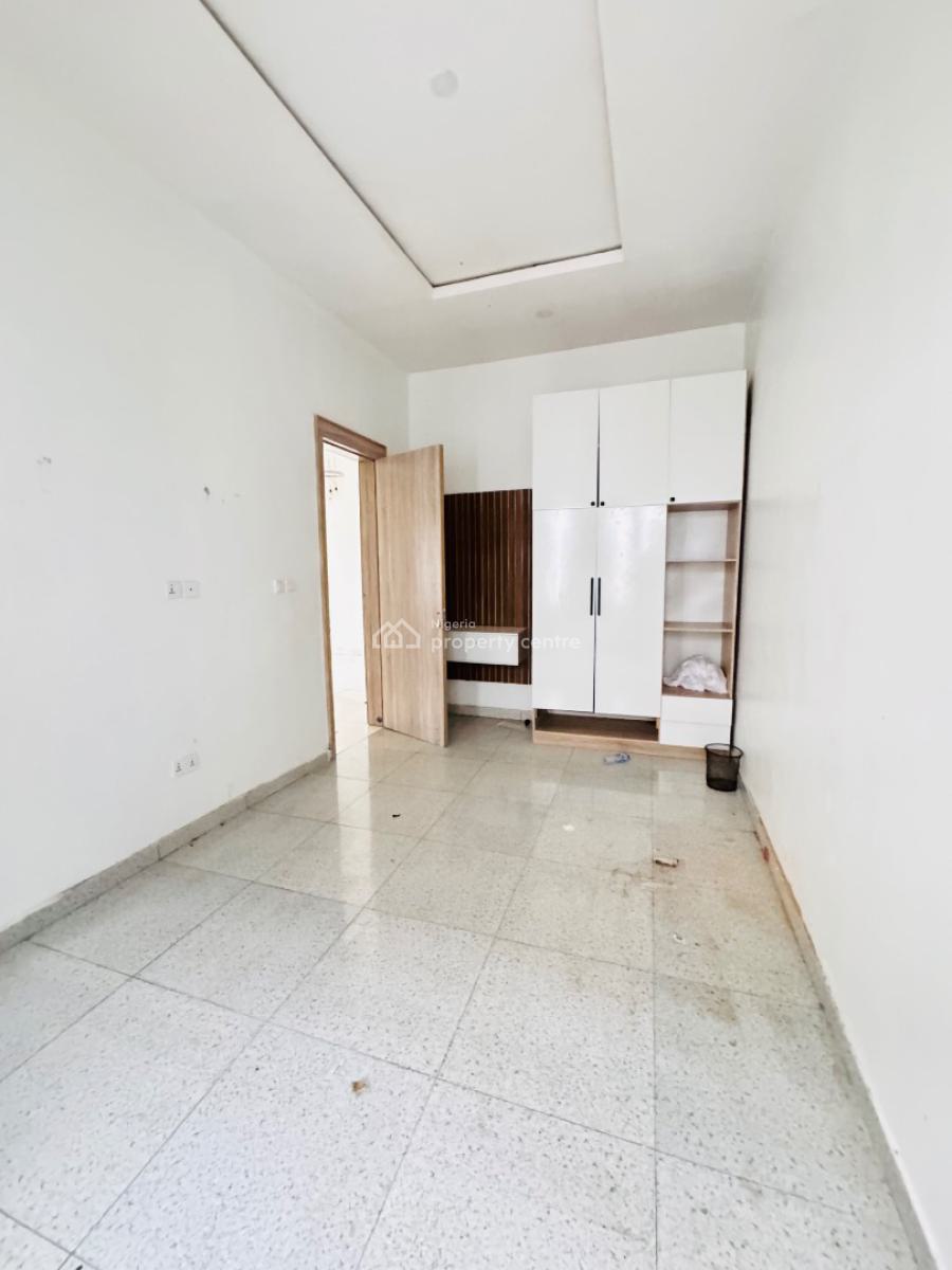 Super Distress  4 Bedroom Semi Detached Duplex with Bq, Vgc, Lekki, Lagos, Semi-detached Duplex for Sale