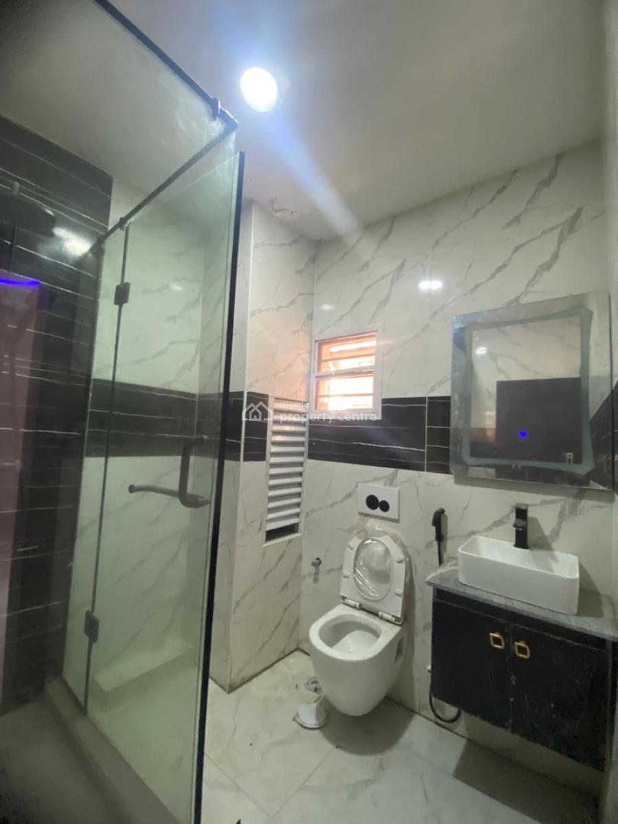 Newly Built 2 Bedroom Apartment with Bq, Off Freedom Way, Lekki Phase 1, Lekki, Lagos, Flat / Apartment for Rent