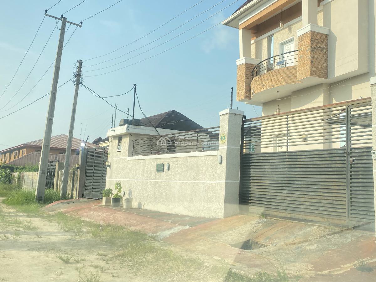 Developers Delight! 1300sqm Fenced Land in a Built Up Estate, Thomas Estate, Ajah, Lagos, Residential Land for Sale