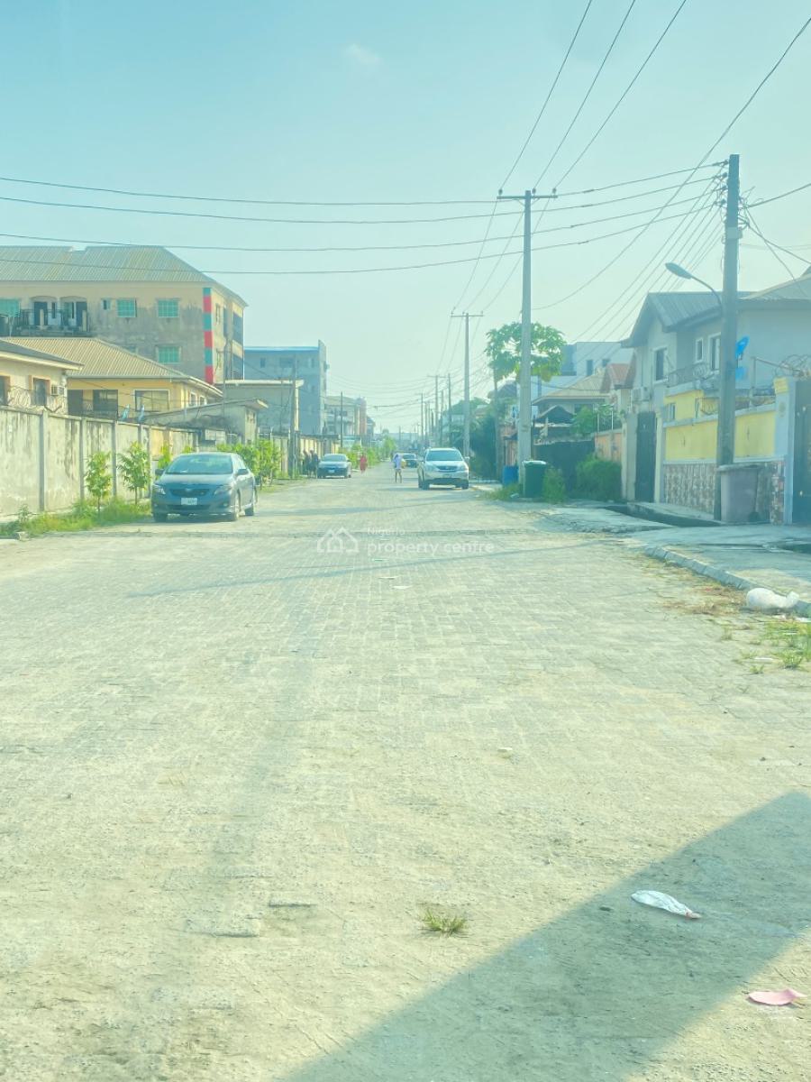 Developers Delight! 1300sqm Fenced Land in a Built Up Estate, Thomas Estate, Ajah, Lagos, Residential Land for Sale