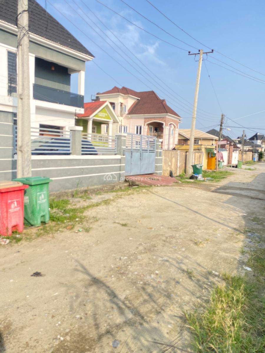 Developers Delight! 1300sqm Fenced Land in a Built Up Estate, Thomas Estate, Ajah, Lagos, Residential Land for Sale