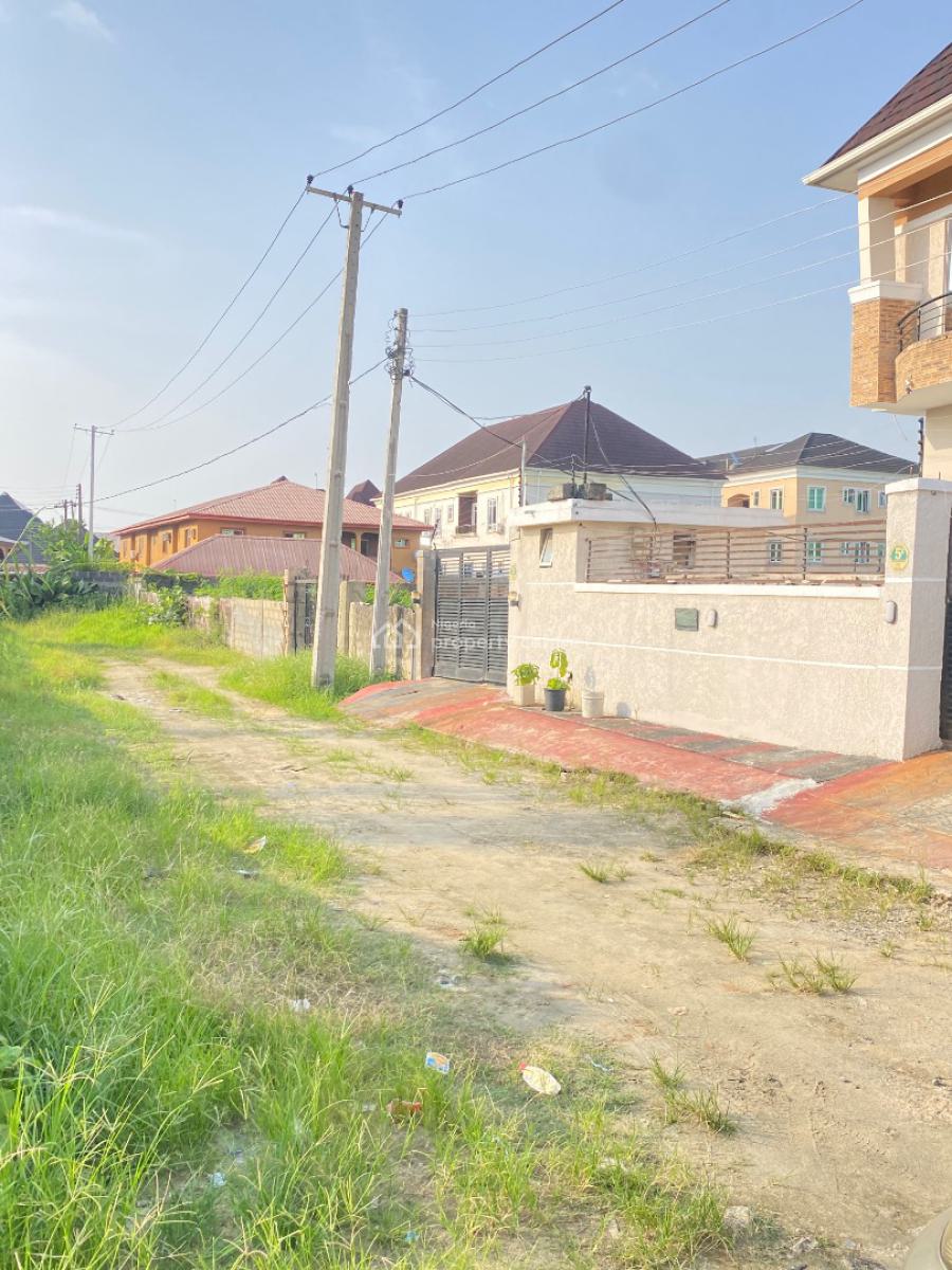 Developers Delight! 1300sqm Fenced Land in a Built Up Estate, Thomas Estate, Ajah, Lagos, Residential Land for Sale