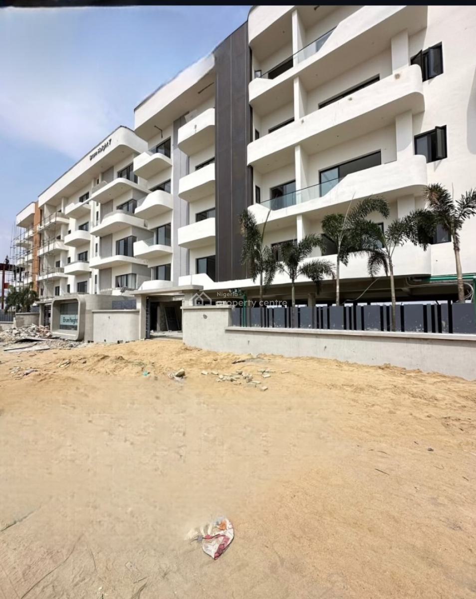 2 Bedroom Service and Spacious Apartment, Lekki Phase 1, Lekki, Lagos, Flat / Apartment for Sale
