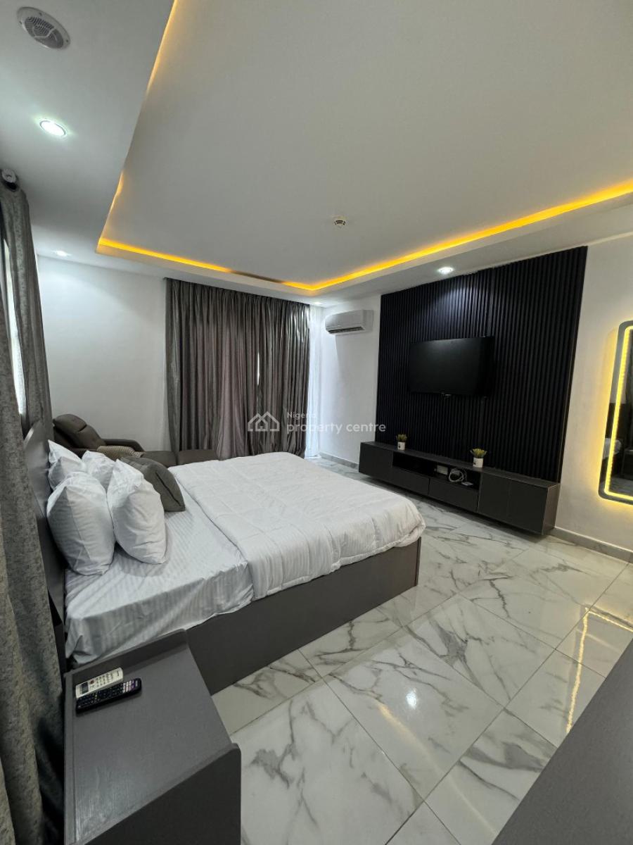 Fully Furnished 3 Bedroom Apartment, Off Freedom Way, Lekki Phase 1, Lekki, Lagos, Flat / Apartment Short Let