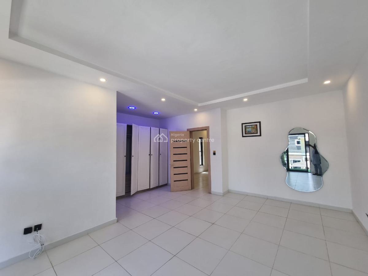 Luxury 4 Bedroom Terrace Duplex with Bq,swimming Pool,kids Playground., Mcdonald Road, Old Ikoyi, Ikoyi, Lagos, Flat / Apartment for Rent