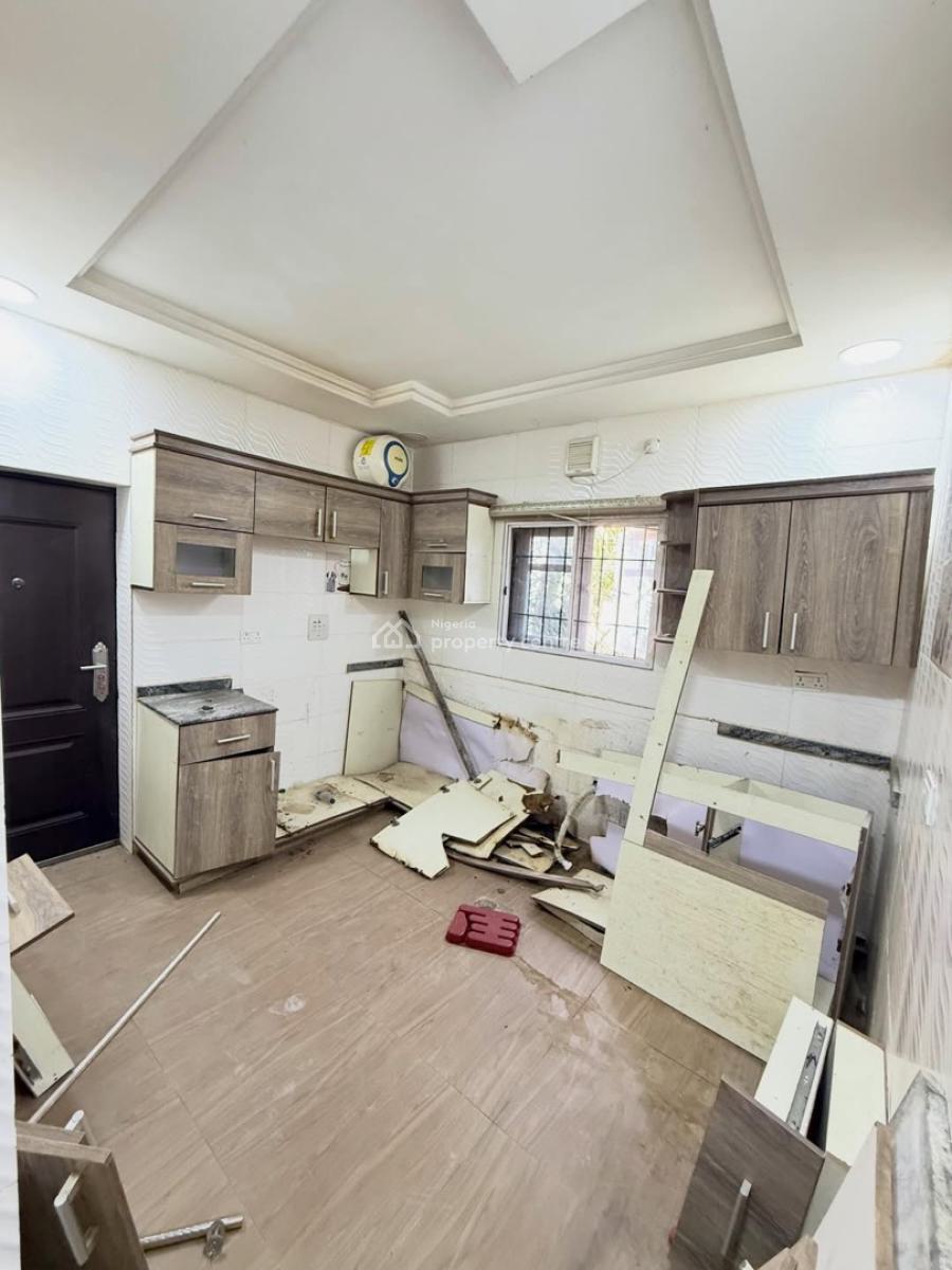 Beautiful 3 Bedrooms Spacious and Serviced Apartment, Ac, Generator, Serene Neighborhood, Jahi, Abuja, Flat / Apartment for Rent