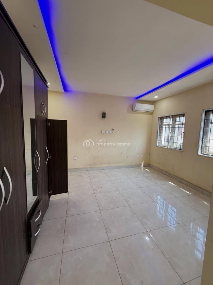 Beautiful 3 Bedrooms Spacious and Serviced Apartment, Ac, Generator, Serene Neighborhood, Jahi, Abuja, Flat / Apartment for Rent