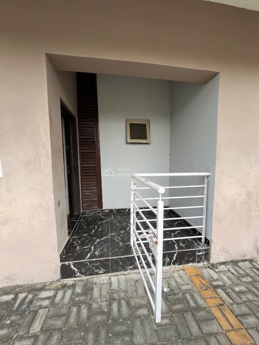 Luxury Massively Spacious 2 Bedroom Flat, Abraham Adesanya, Lekki, Lagos, Flat / Apartment for Rent