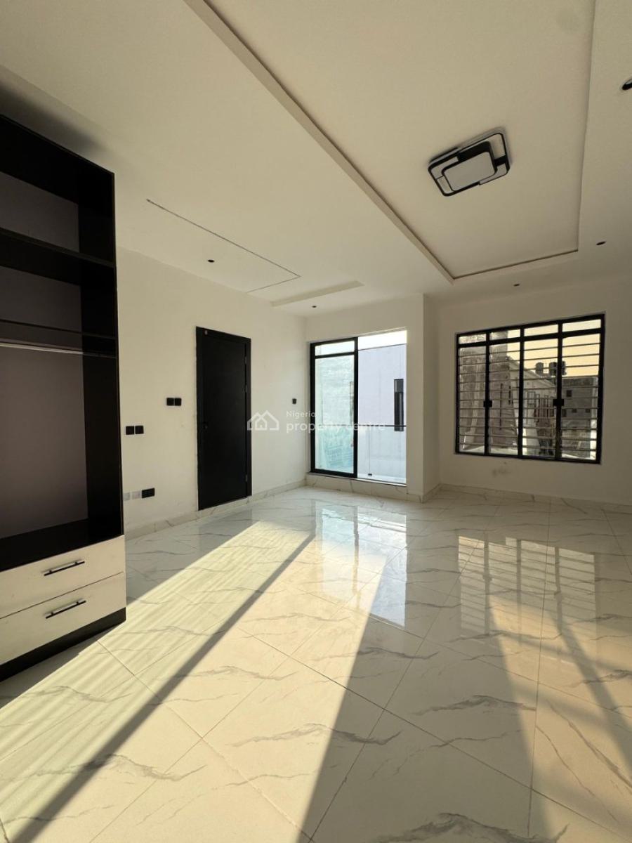 a Luxury  3 Bedroom  Semi-detached  Duplex with  a Bq, Ikota, Lekki, Lagos, Semi-detached Duplex for Sale