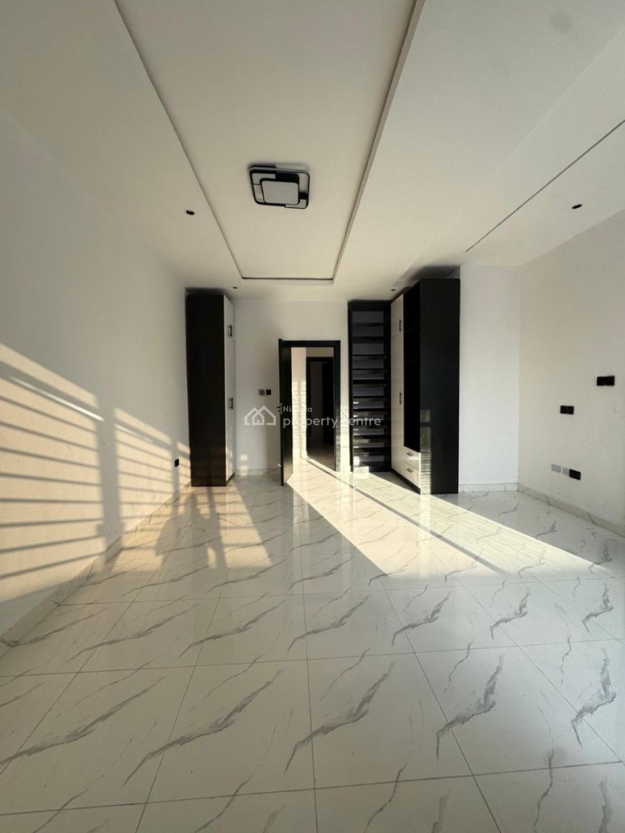 a Luxury  3 Bedroom  Semi-detached  Duplex with  a Bq, Ikota, Lekki, Lagos, Semi-detached Duplex for Sale